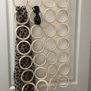 Scarf Organizer